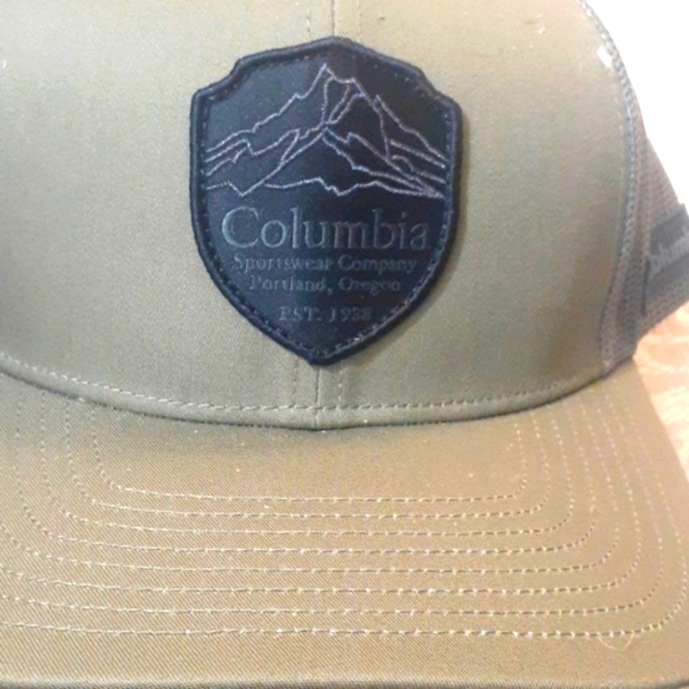 COLUMBIA OLIVE GREEN TRUCKER HAT NWT OSFM